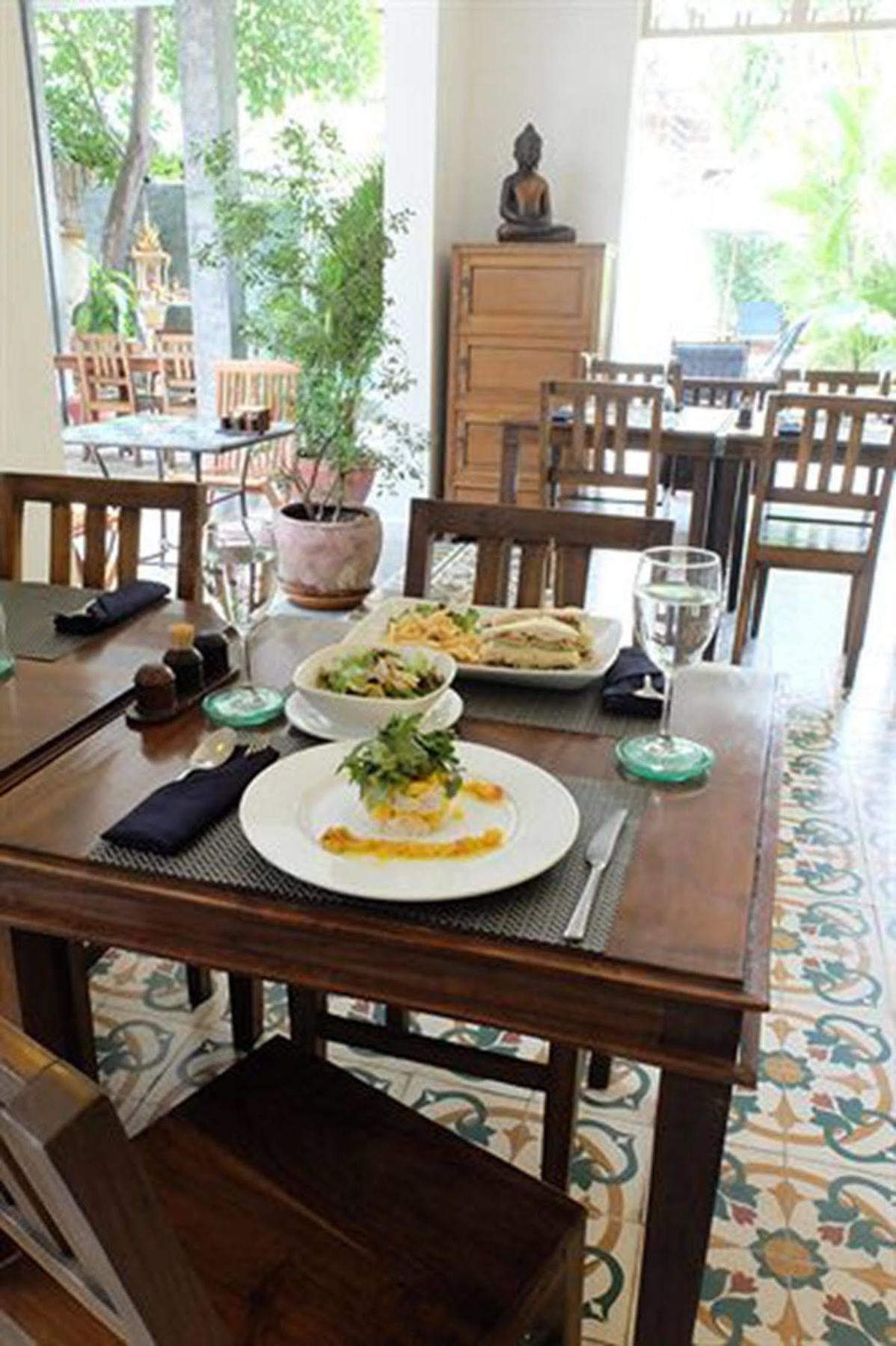 The Sangkum Hotel 金边 外观 照片